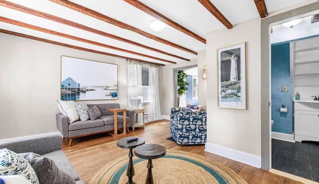 Modish Cottage w/Bar Shed Charm!