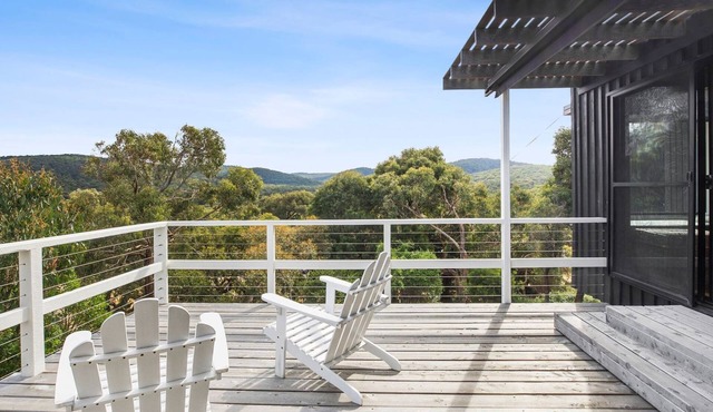 Moggs Magic, Moggs Creek