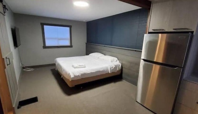 Moira Lake Motel - King Room