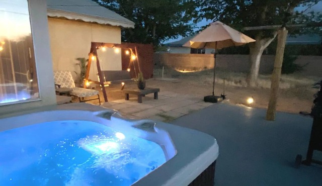 Mojave Oasis with Large Patio