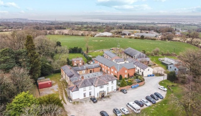 Mold Double Room Private Bathroom TV Free Wi-Fi