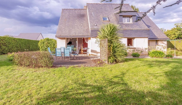 Molinae - Three Bedroom House, Sleeps 6