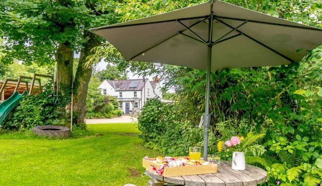 Molleston Back Farmhouse