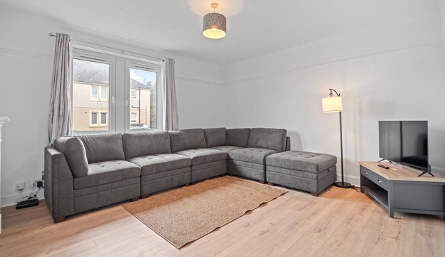 Mollison 2 Bedroom Apartment - Harthill