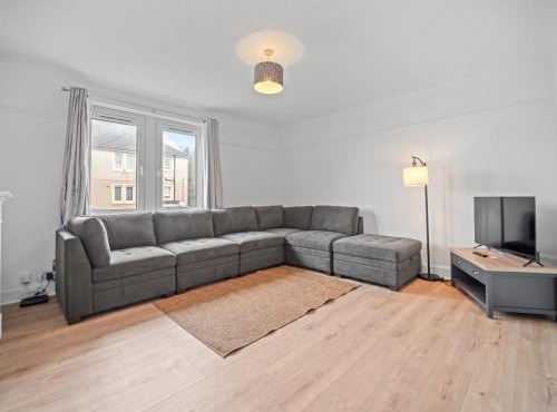 Mollison 2 Bedroom Apartment - Harthill