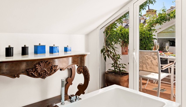 Molo Luxury Suites Puerto Banus