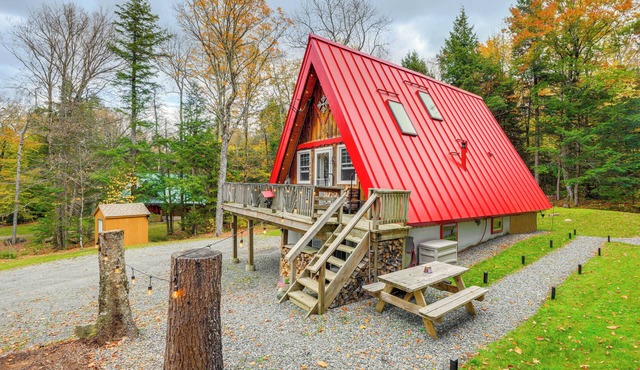 Moments to Mount Snow: Idyllic A-Frame Cabin
