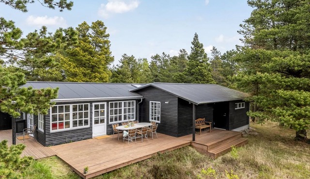 "Momo" - 2.8km from the sea by Interhome