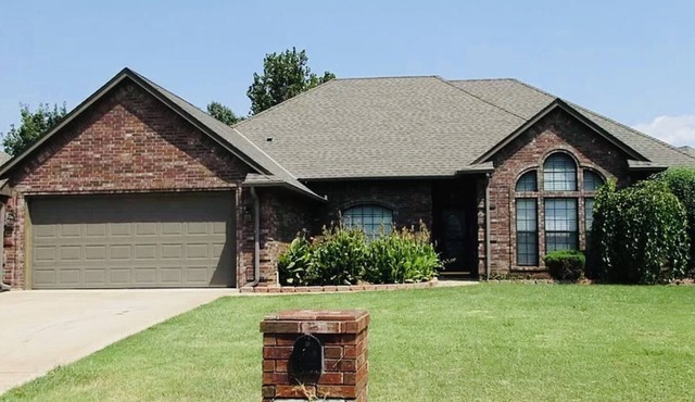 Mom’s House 10 min to Fort Sill