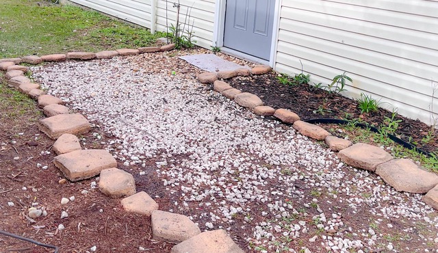 Mom’s off Mode Suite near Okefenokee swamp park