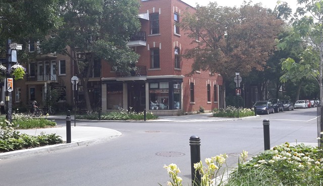 Montreal Plateau Mont Royal: apartments - 5 rooms - 4/6 persons