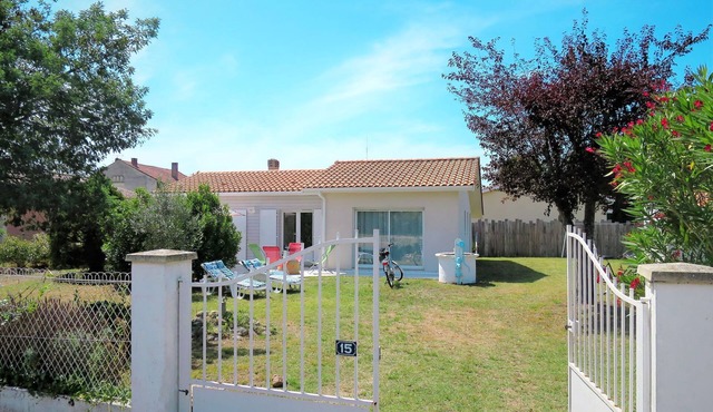 Mon Poussin by Interhome