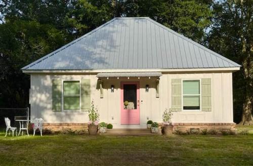 Mon Sherri - The Cottage