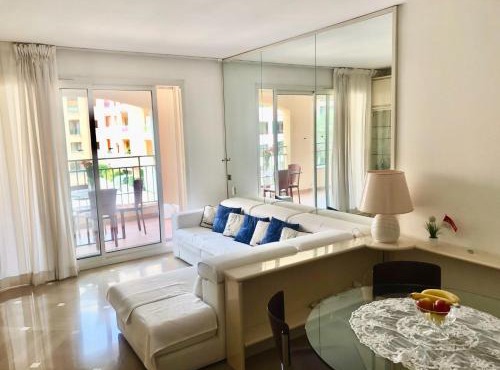 Monaco, elegant & quiet apartment in Fontvieille with terrace, garden view & pool