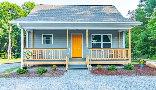 Monarch Cabin | WiFi & River Access