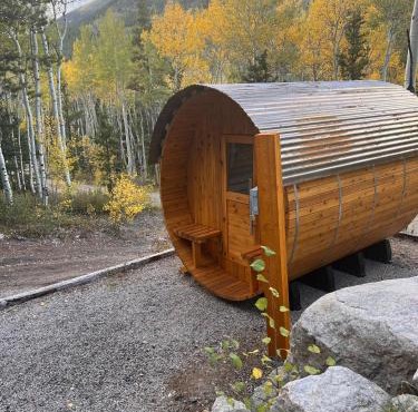 Monarch Crest Chalet- Sauna and Pet Friendly