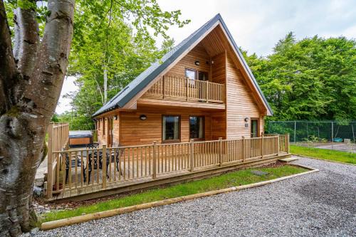 Monarch Lodge 14 with Hot Tub