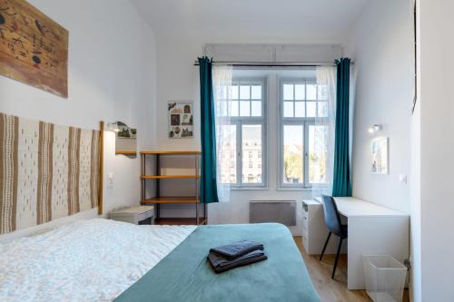 Mondon 3 arcades 3 rooms 2 showers