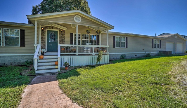 Monett Family Ranch Home w/Fireplace & Huge Deck!