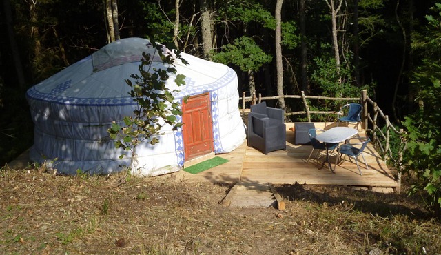 MONGOLE YUR BETWEEN ARDÈCHE AND HAUTE-LOIRE