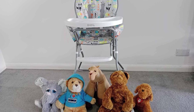 Monmouth House Aylesbury Premier Quality Accommodation Sleeps Up to 6 Guests