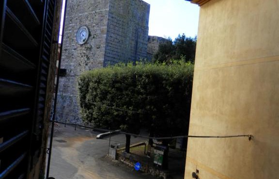 Monolocale centro storico in Massa Marittima