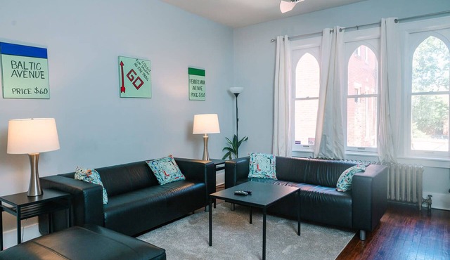 MONOPOLY - Prime-Location - Walkable - Sleeps 6