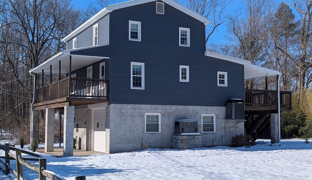 Monroe Valley Guesthouse near Swatara State Park, Hershey, other attractions!