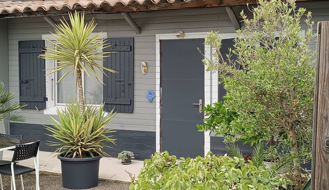 Montélimar sud - 3-room house for 1 to 4 people - Closed private parking lot