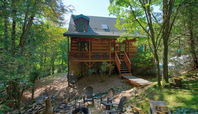 Mont Blanc- Log Cabin, EV Charger, Pet Friendly, Pool table, A/C, Fire-Pit, Gas