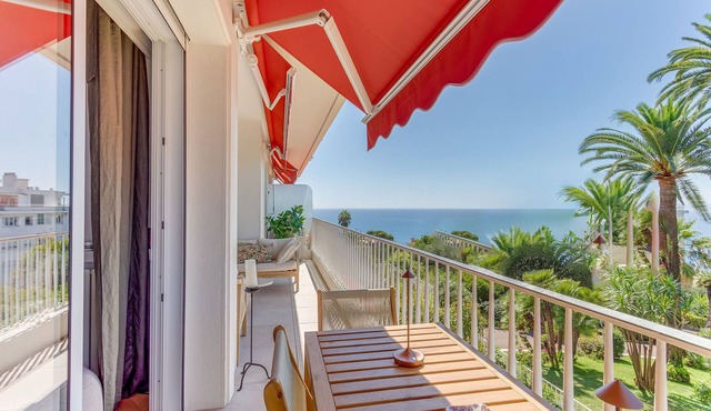 MONT BORON PALMS AP4480 by Riviera Holiday Homes