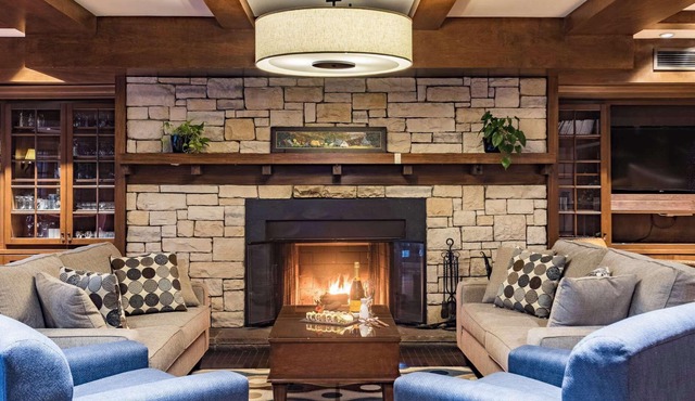 Mont-Tremblant - Château Beauvallon-Two Bedroom Suite