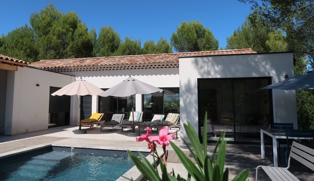 Mont Ventoux breathtaking view design house with private pool & air conditioning