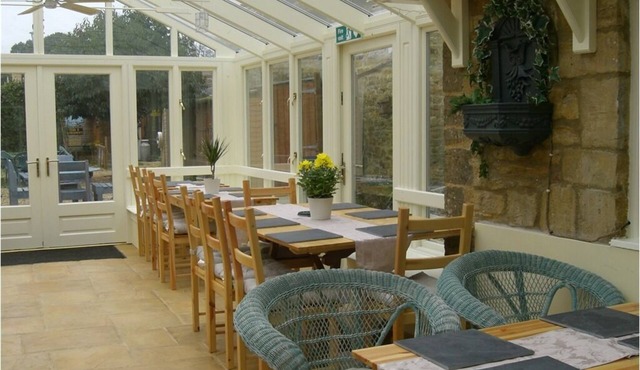Montacute Country Tearooms B&B