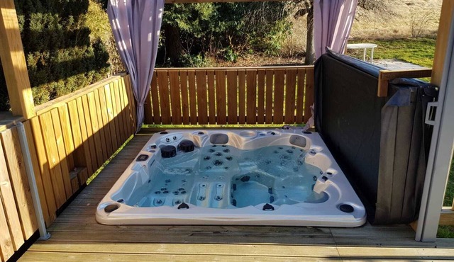 MONTAGNE-LAC & SPA (private jacuzzi) (NEW)