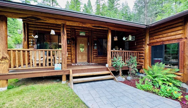 Montana Escape Cabin in the woods