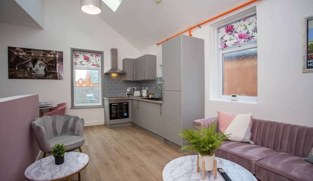 Monte Carlo Duplex | 2BR | Beachfront | Wi-Fi