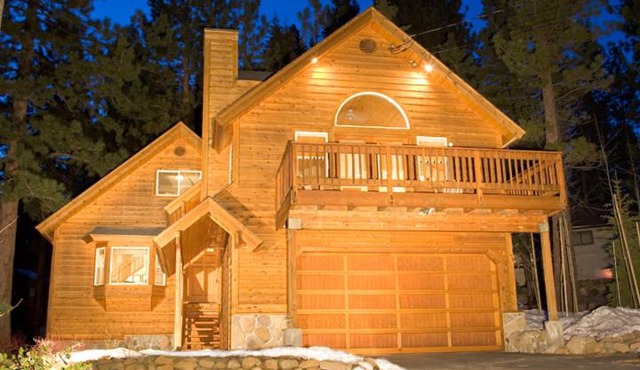 Monte Mar on North Shore - 4 BR in Quiet Neighborhood, Wood Fireplace, Near Palisades Resort