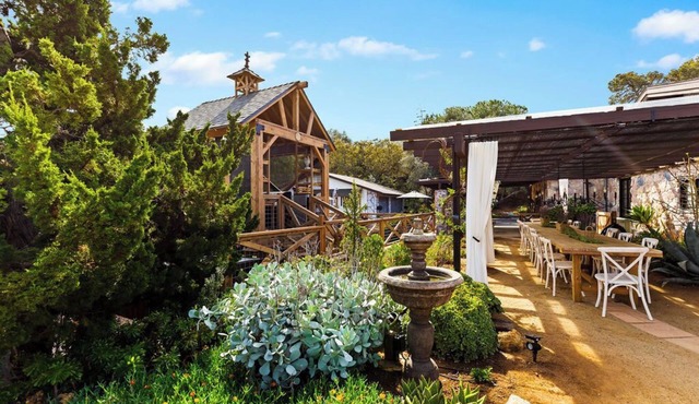 Montecito Cottage - Tuscan Farmhouse, Pool, Views