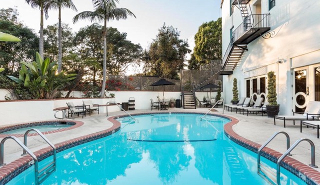 Montecito Inn