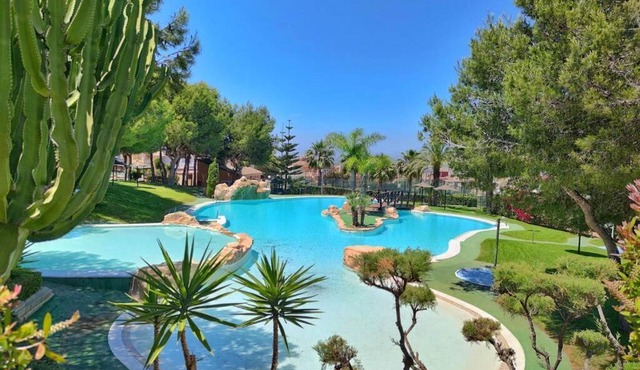 Montefaro Spacious Townhouse - Beach & pool