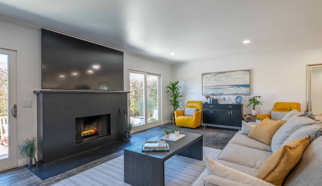 Monterey Bay Oasis STR25-000030- Comfortable Living 3-bedroom House