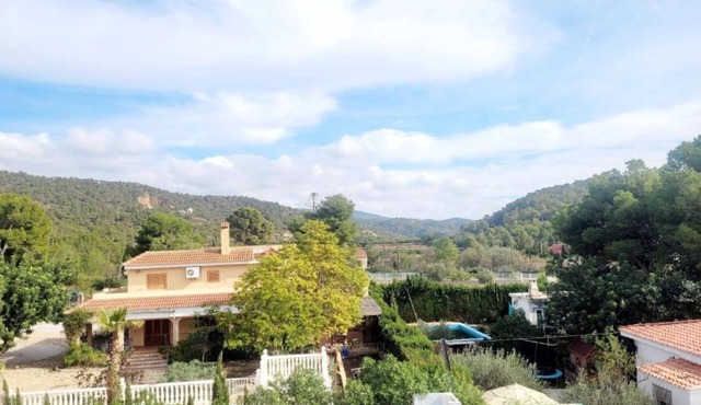Montevistas Retreat - Cycling, Hiking, Relaxation , Yoga, 25 Minutes Valencia