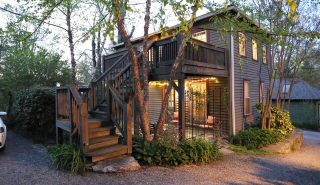 Montford Historic District, on quiet alley, 5 min walk to Downtown, 30 day min