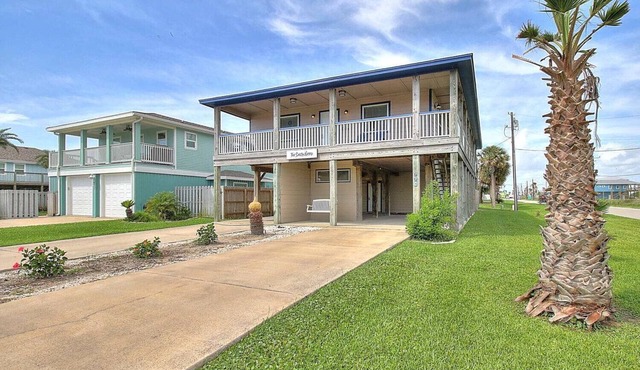 Month Long Stays | Pets | Sleeps 10