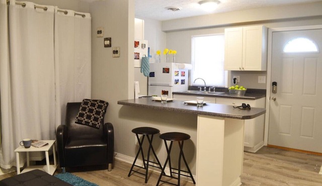 Month+ stays - Private 1bd in central location