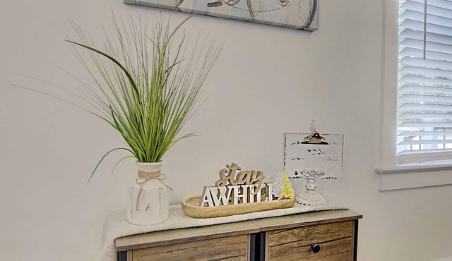 Monthly discount- beautiful house, Gloucester VA