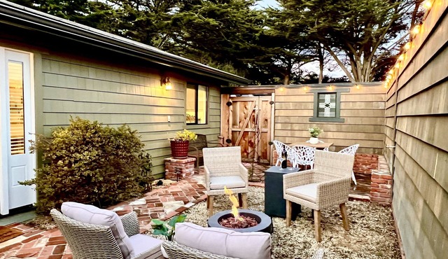 Monthly Rental! Coastal Beach Cottage - Steps to the beach and boardwalk!