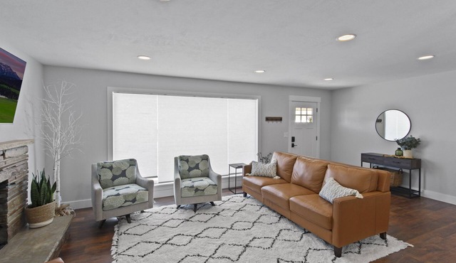 Monthly Special! Location! New Everything 5 Bed Home w/Hot Tub