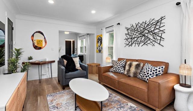 Monthly Stay: 3BR Home w/Office, Golf Views, King Beds, Full Kitchen, Fast WIFI